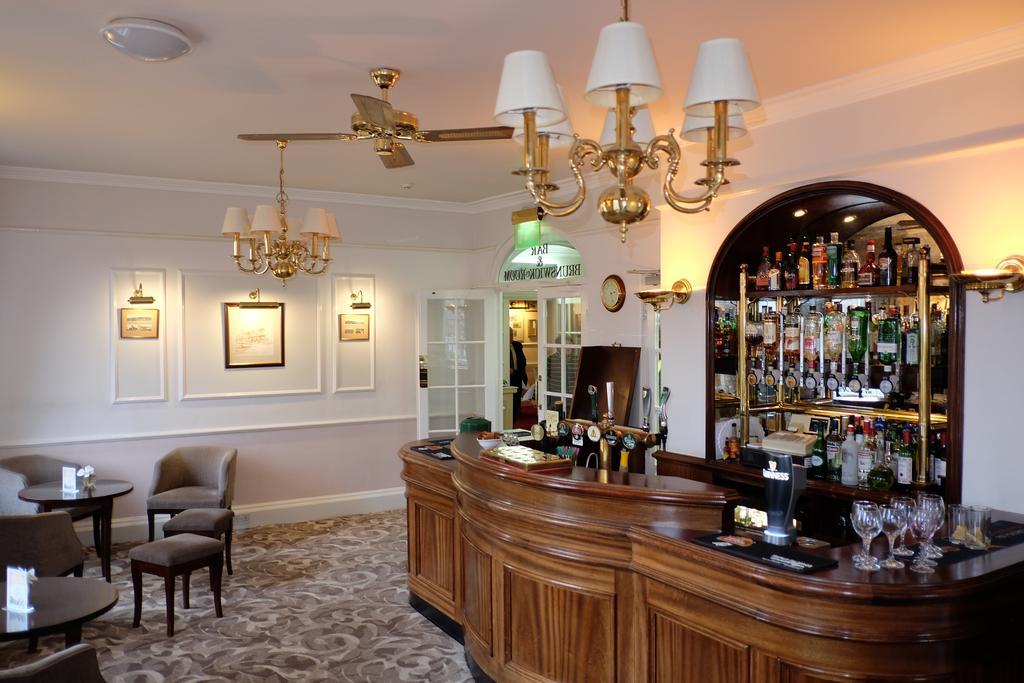 The Crescent Hotel Скарборо Экстерьер фото