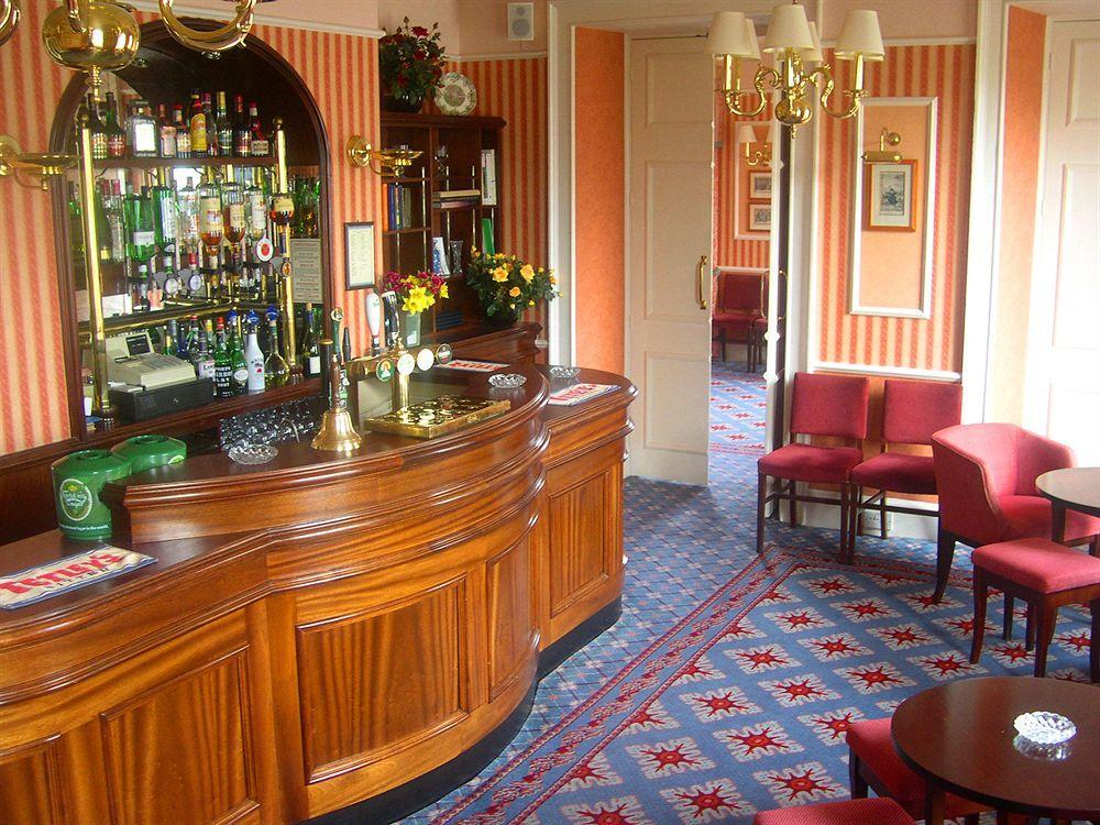 The Crescent Hotel Скарборо Экстерьер фото